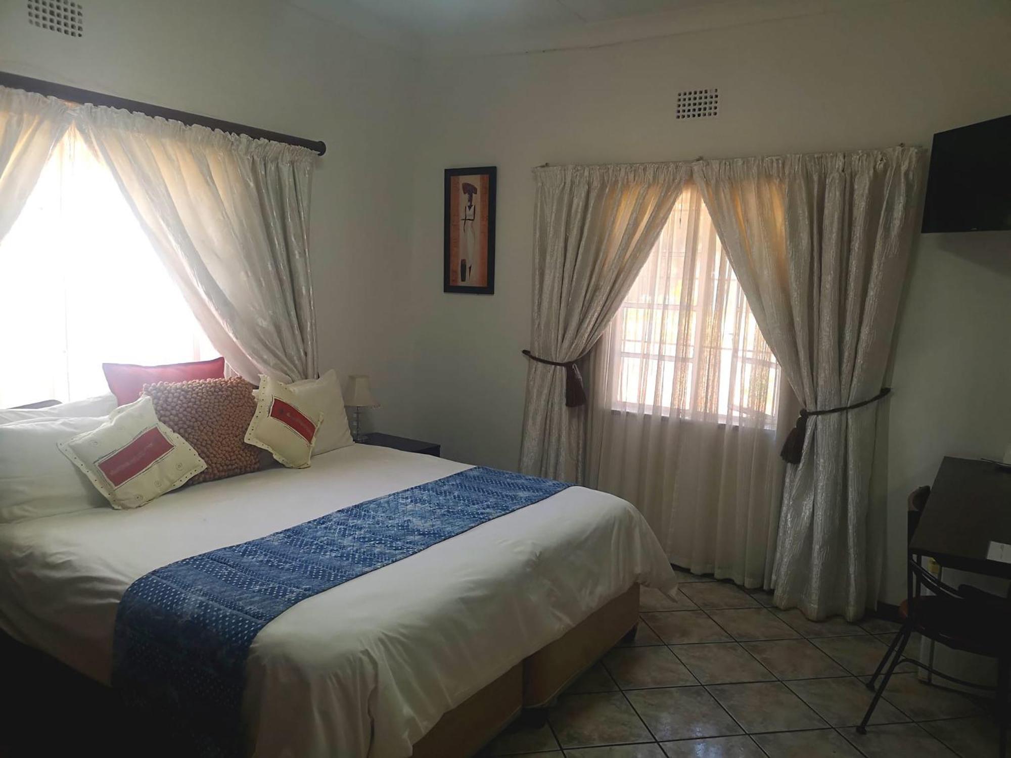Elsjes Guesthouse Kempton Park Bagian luar foto
