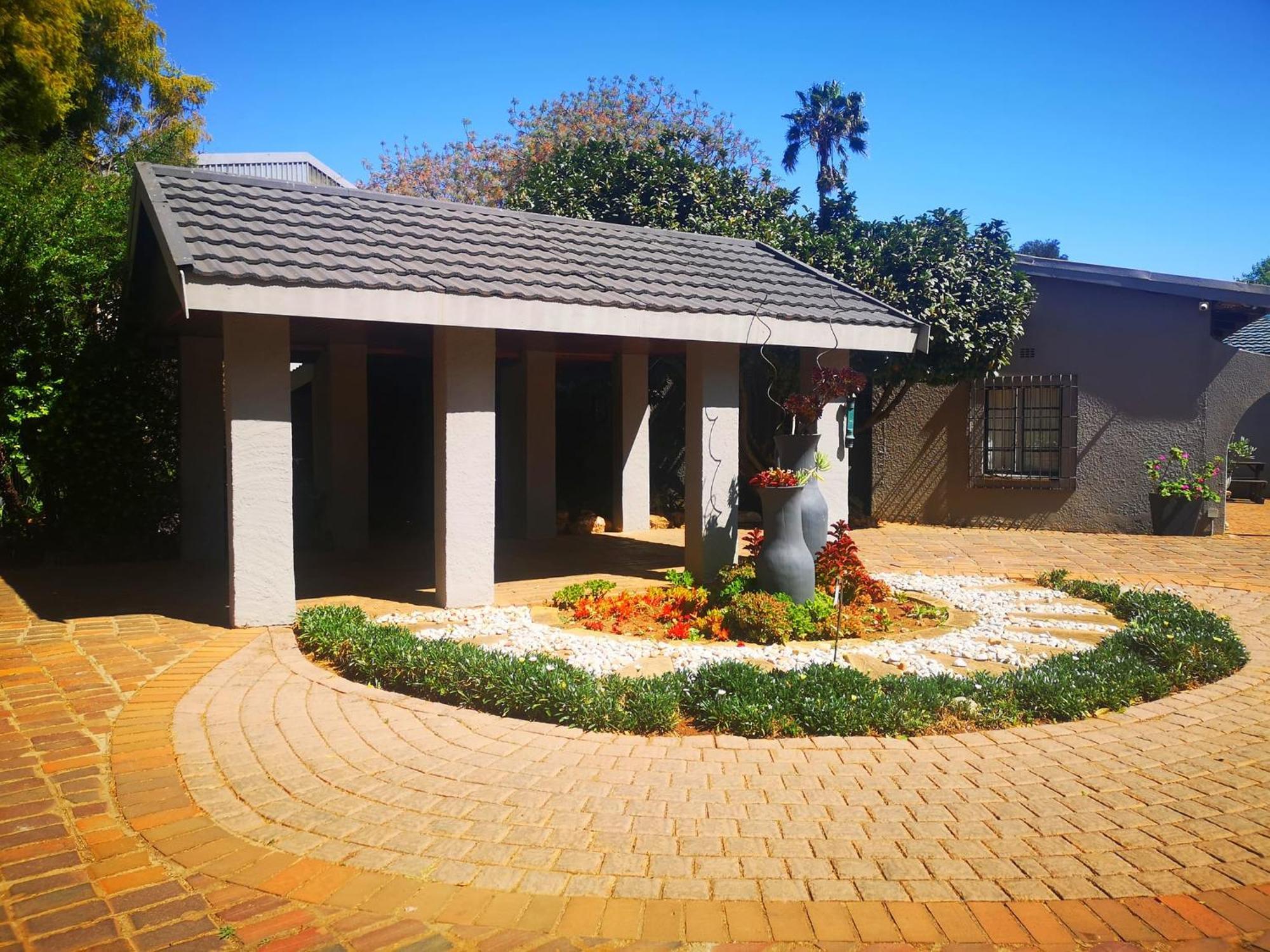 Elsjes Guesthouse Kempton Park Bagian luar foto
