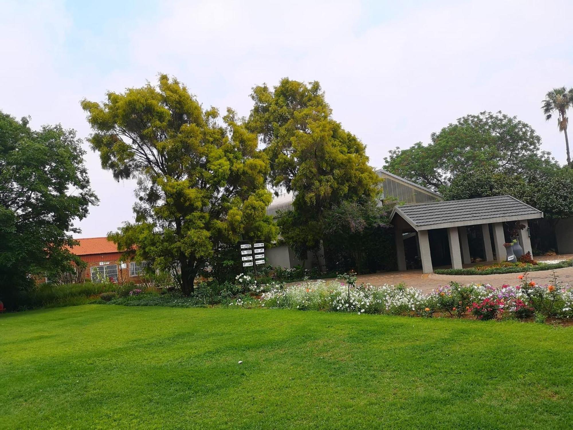 Elsjes Guesthouse Kempton Park Bagian luar foto